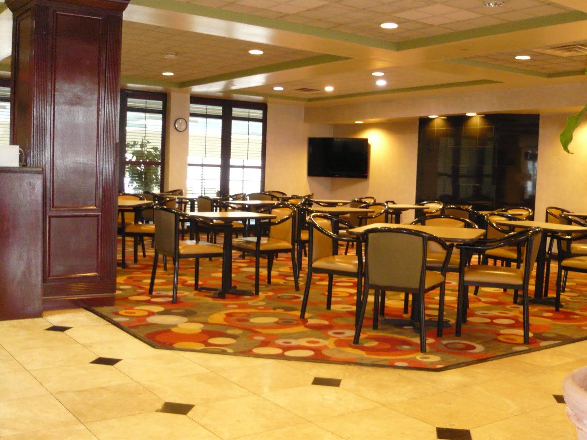 Hotel Wingate By Wyndham - Streetsboro Exterior foto